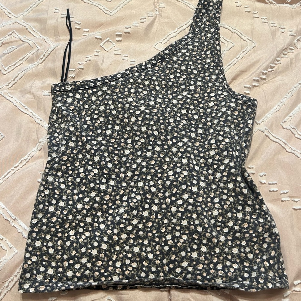 American Eagle off the shoulder top